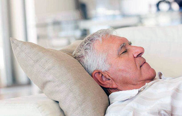 老人睡眠不好如何改善 老年人睡眠不好的治疗方法