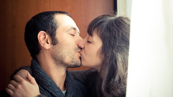 夫妻性生活中需要注意哪些情况?这3种情况进行性生活有猝死的风险 夫妻性生活中需要注意哪些情况?这3种情况进行性生活有猝死的风险