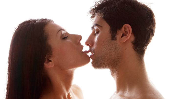 夫妻夏季过性生活该注意些什么?夫妻夏季性生活要注意三点 夫妻夏季过性生活该注意些什么?夫妻夏季性生活要注意三点