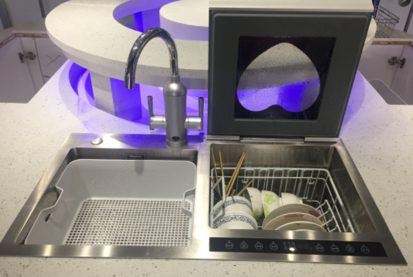 嵌入式洗碗机和水槽洗碗机（嵌入式洗碗机和水槽洗碗机哪个贵）