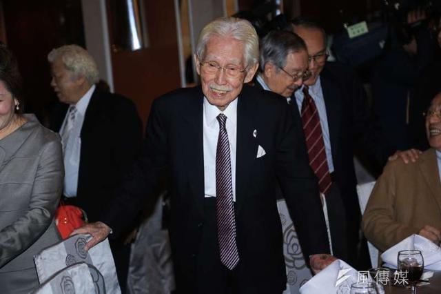 97岁的“独派大佬”辜宽敏病亡，其父曾被称为“台湾头号汉奸”