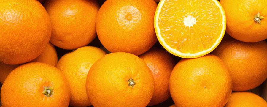 橙子加盐蒸可以治喉咙痛吗 喉咙痛吃橙子会加重吗